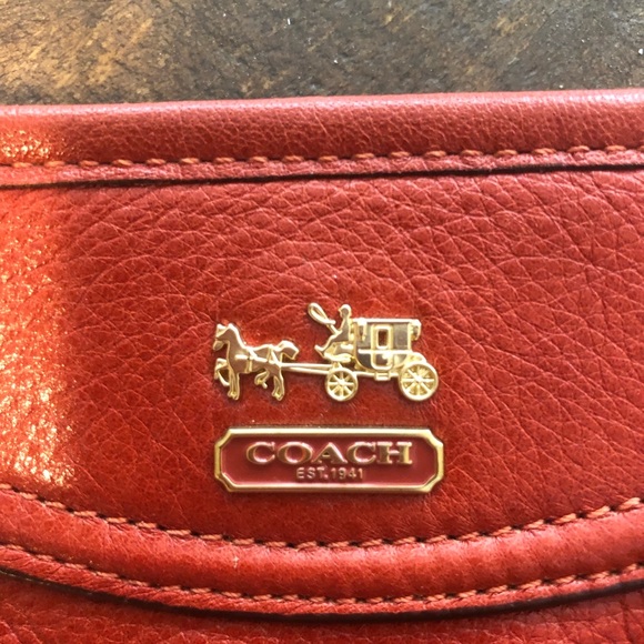 Orange leather Coach clutch - Picture 2 of 4